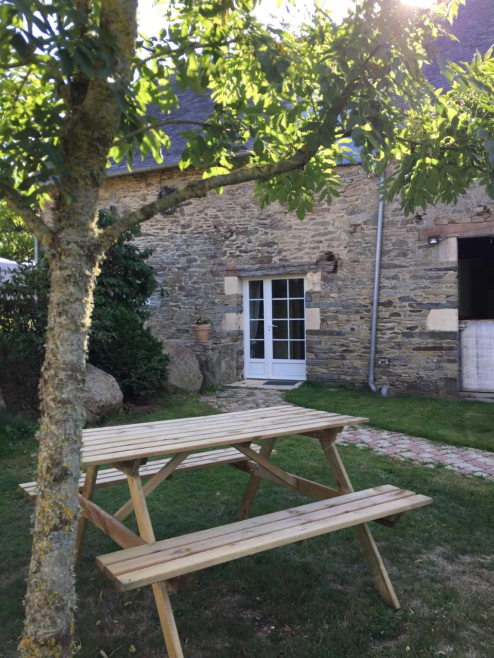 Etang Fleuri Bed & Breakfast Cahagnes Dış mekan fotoğraf